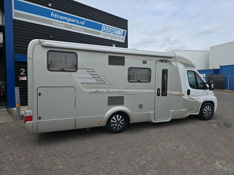 Hymer T 674 SL Star Edition 2010  foto: 2