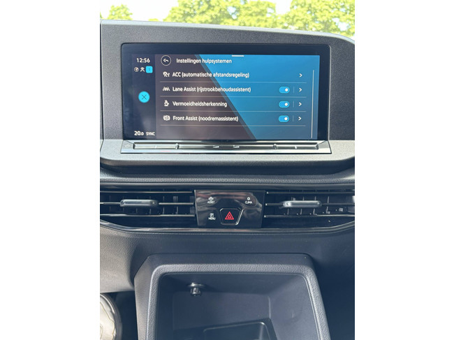 Volkswagen Caddy California 1.5 TSI EU6 84 kW / 114 hp 7-speed DSG photo: 7
