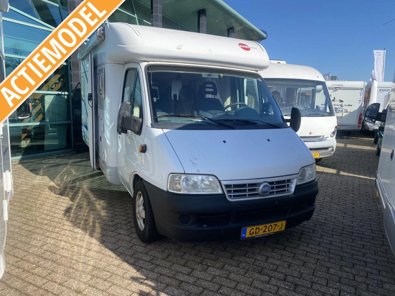 B&uuml;rstner T595 AIRCO 2.8 128 PS franz&ouml;sisches Bett Foto: 0