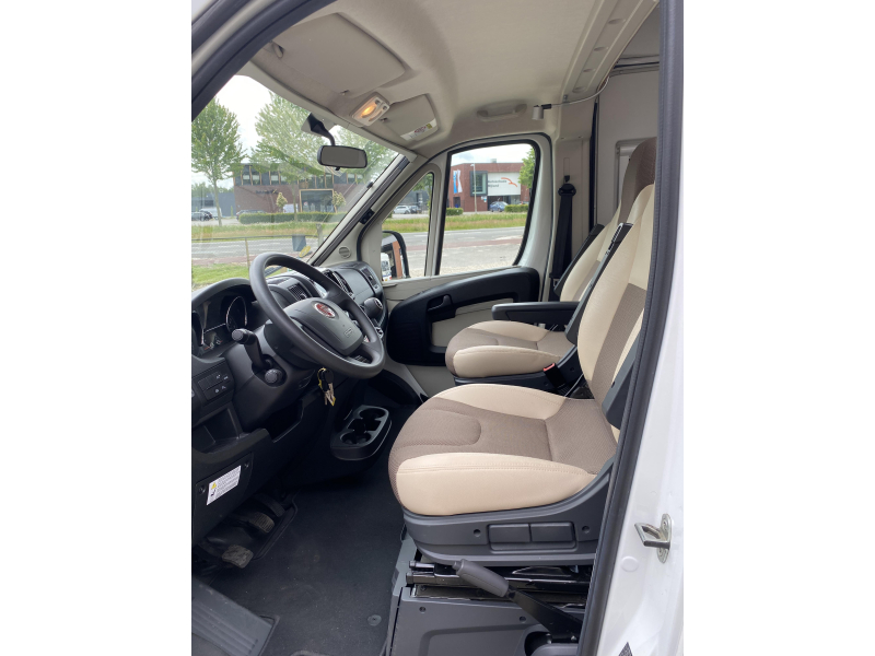 Adria Twin 640 SLX camas individuales como nuevas foto: 9