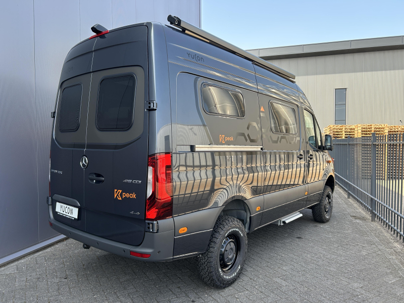 Frankia Yucon 6.0 GD 4x4 K-Peak Mercedes Benz  foto: 2
