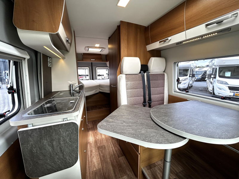 Knaus VANTourer 640 Enkele-bedden/Automaat!  foto: 7