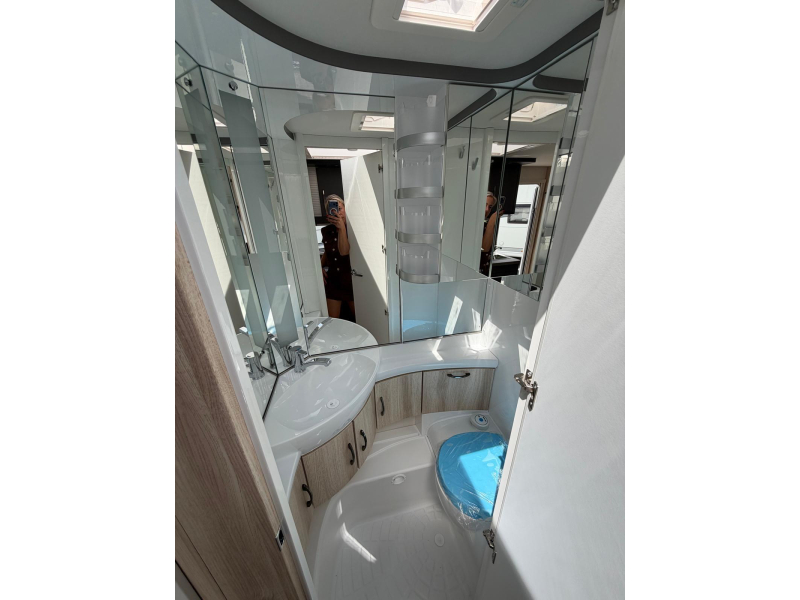 Hobby De Luxe 495 UL MODELO 2027 foto: 11