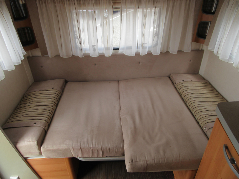 Eriba Feeling 470 CAMAS INDIVIDUALES Y MOVER foto: 6