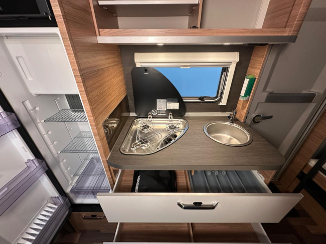 Weinsberg CaraOne 480 QDK photo: 8