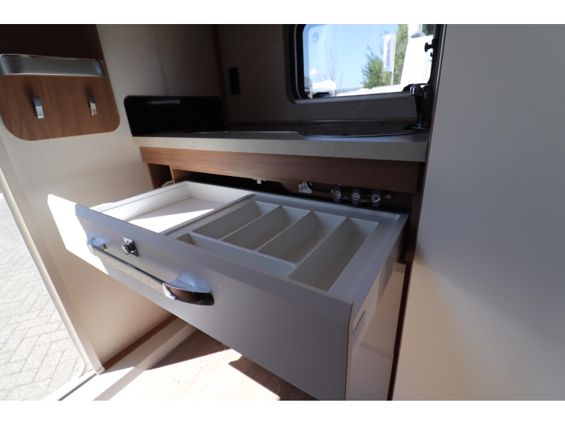Hobby De Luxe 460 SFF Toldo/Mover/Aire Acondicionado COMPLETO foto: 13
