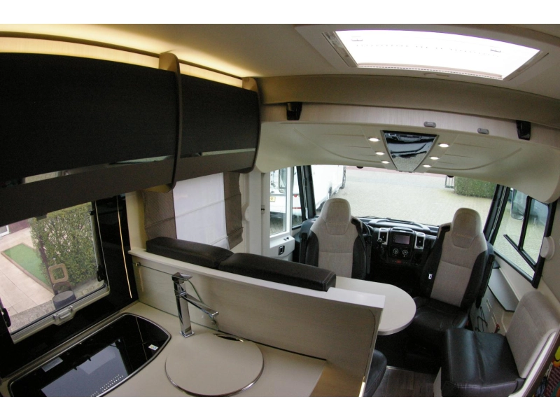 Chausson Exaltis 6028 EB Queensbed, Hefbed.  foto: 8