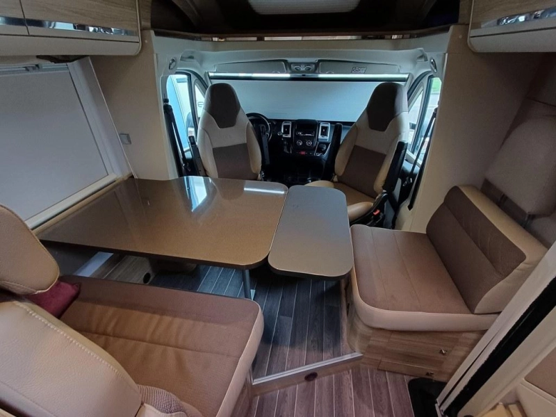 Adria Matrix M 670 SL Prima onderhouden camper  foto: 3