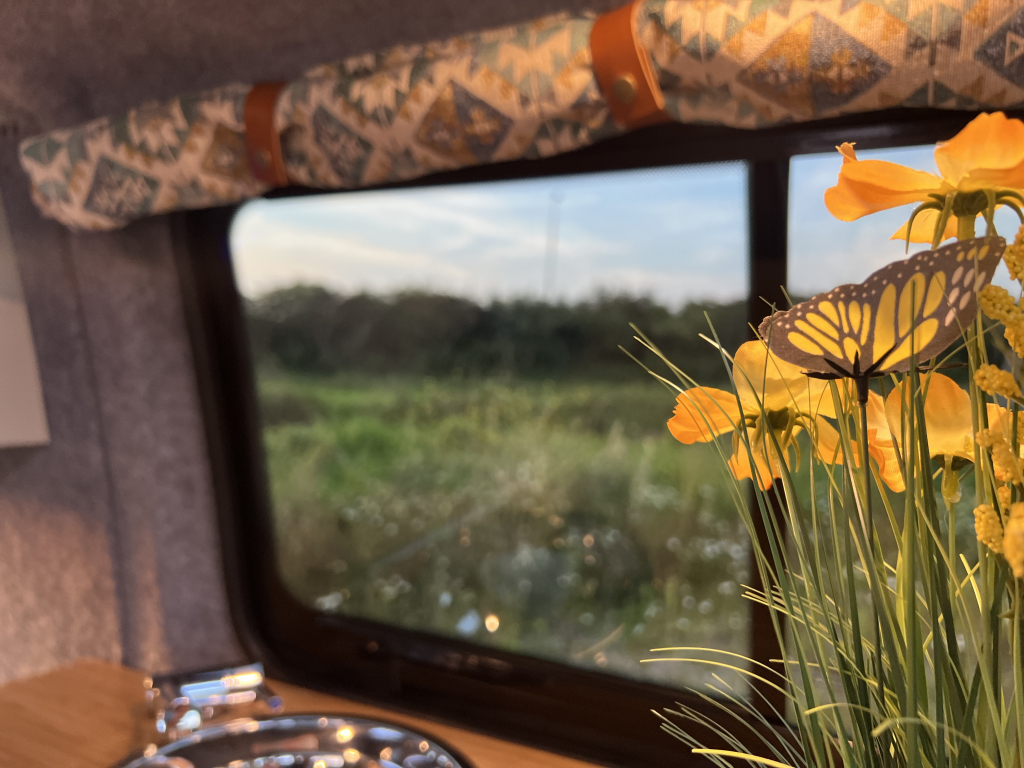 Volkswagen T6 Buscamper Neue Einrichtung Foto: 8