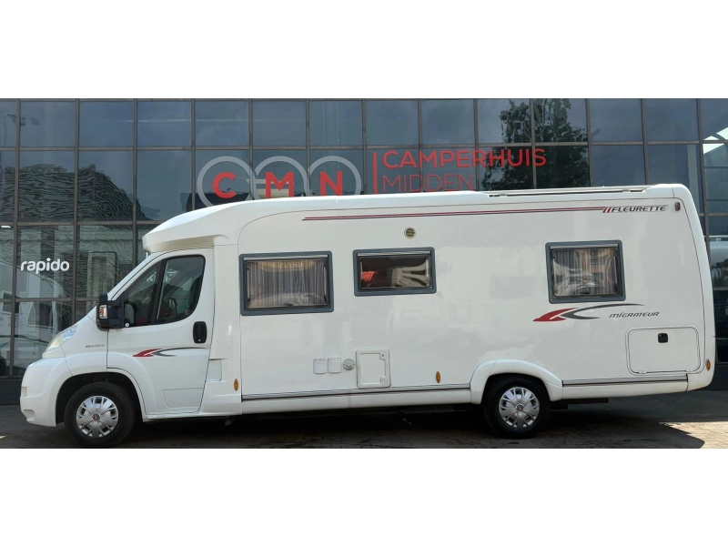 Fleurette Migrateur 73 LM Cama Queen, Aire Acondicionado, Comedor foto: 5