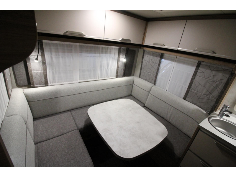 Knaus Sport 450 FU Voortent Walker, Mover,  foto: 6