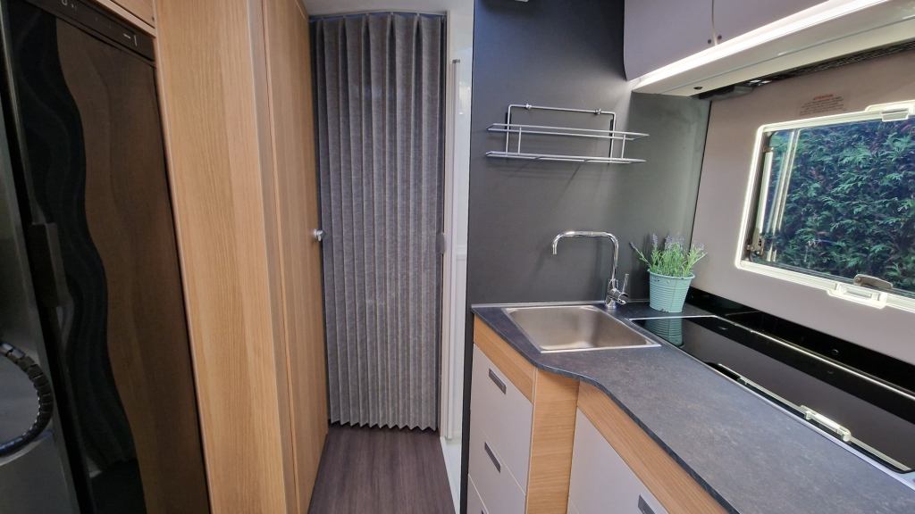 Adria Matrix 650 DC Foto: 13
