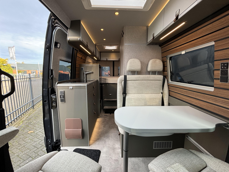 Hymer Grand Canyon S Crossover 4x4 offroad photo: 9