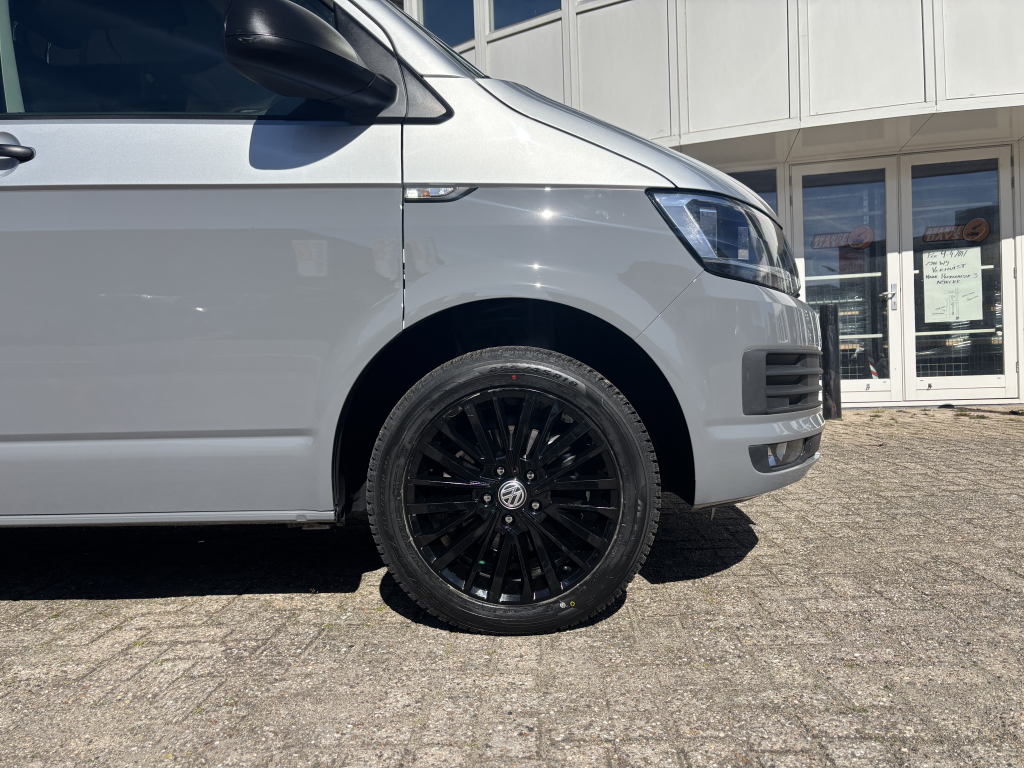 Volkswagen T6 buscamper 2020 Two-tone foto: 2