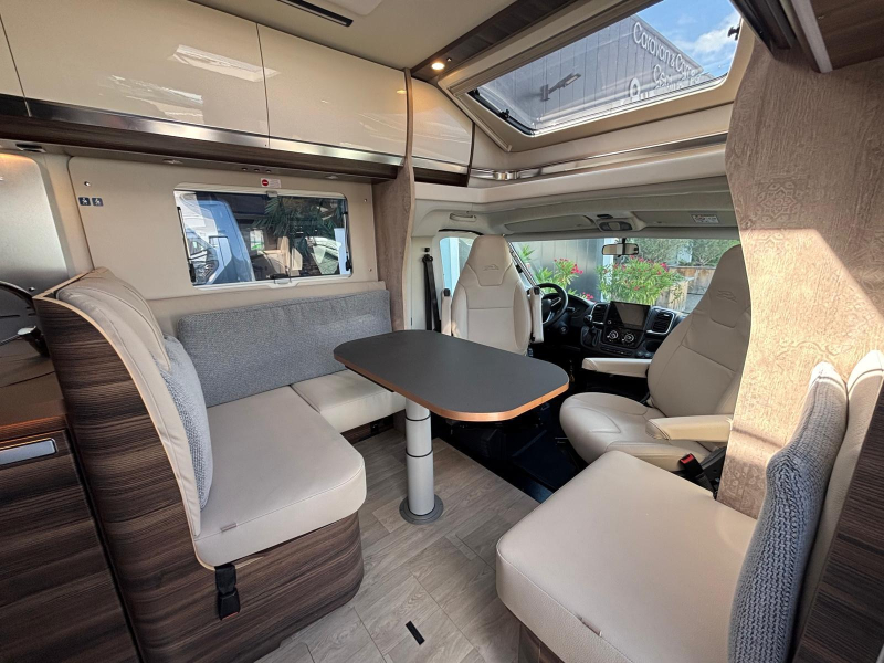 Laika Ecovip 4009 L automaat, E&P enkel bed  foto: 11