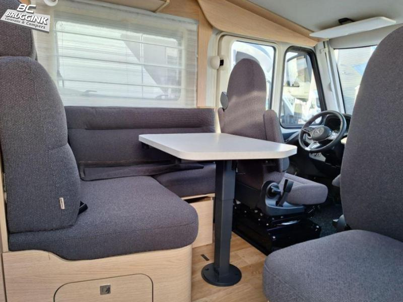 Hymer B-MC I 600 ENKELE BEDDEN + HEFBED  foto: 2