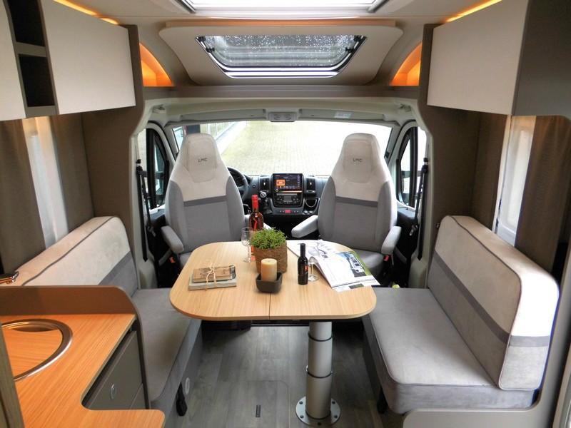 LMC Tourer 720 G DEMO MET LEVELSYSTEEM !  foto: 4
