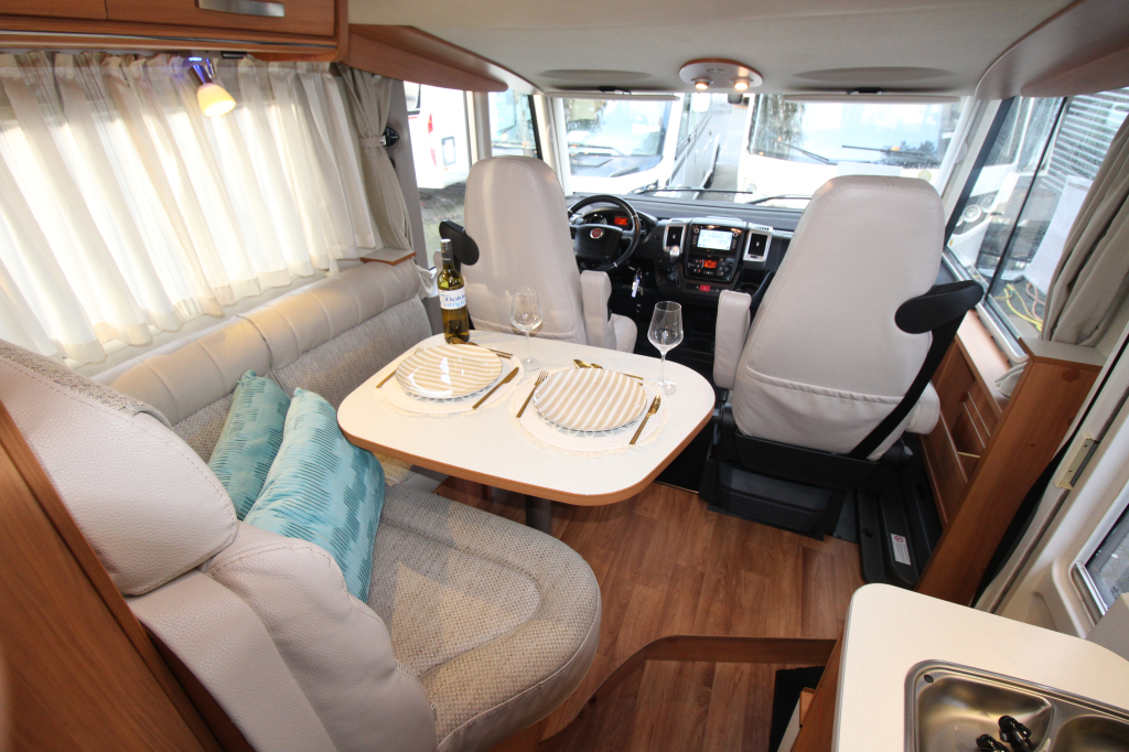 Hymer Exsis Ex i588 foto: 4