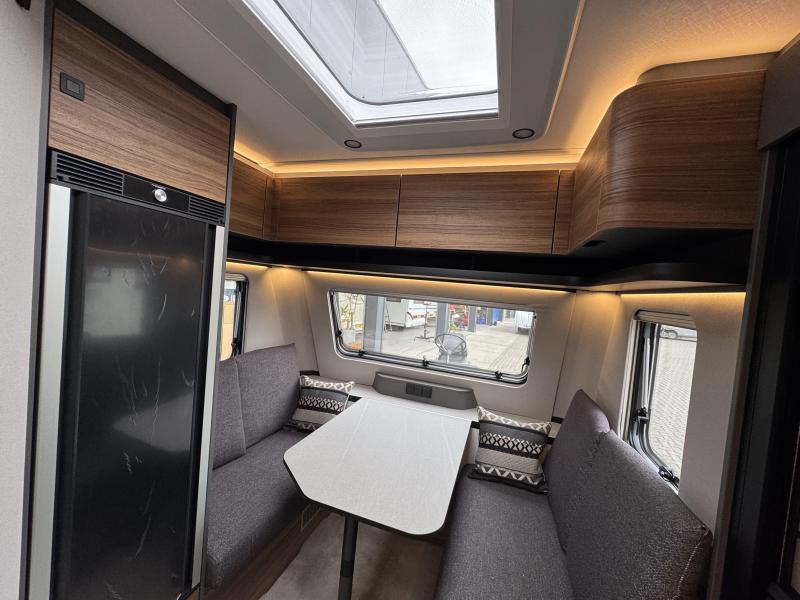 Eriba Novaline 442  foto: 20