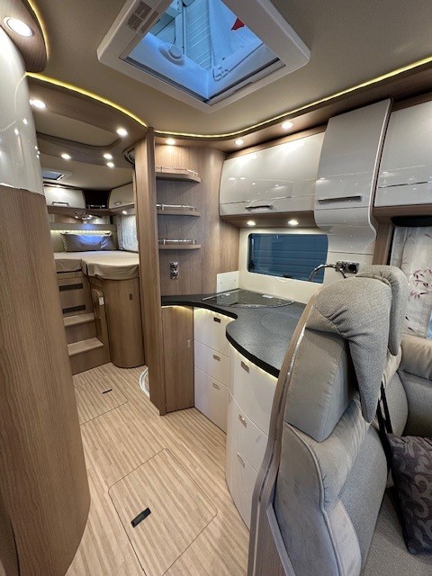 Carthago C-Tourer I 149 LE, automatique, sans lit pavillon ! photo : 4