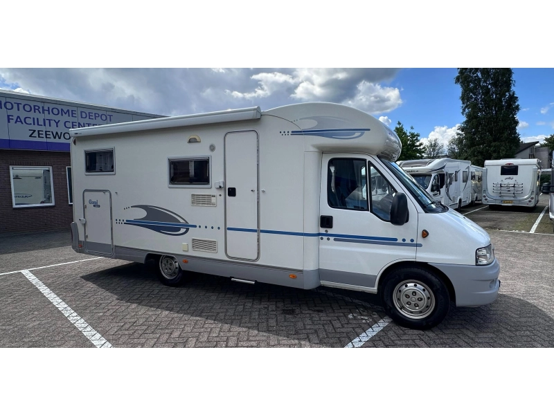 Adria Coral 660 SL &iexcl;muy completo! foto: 1