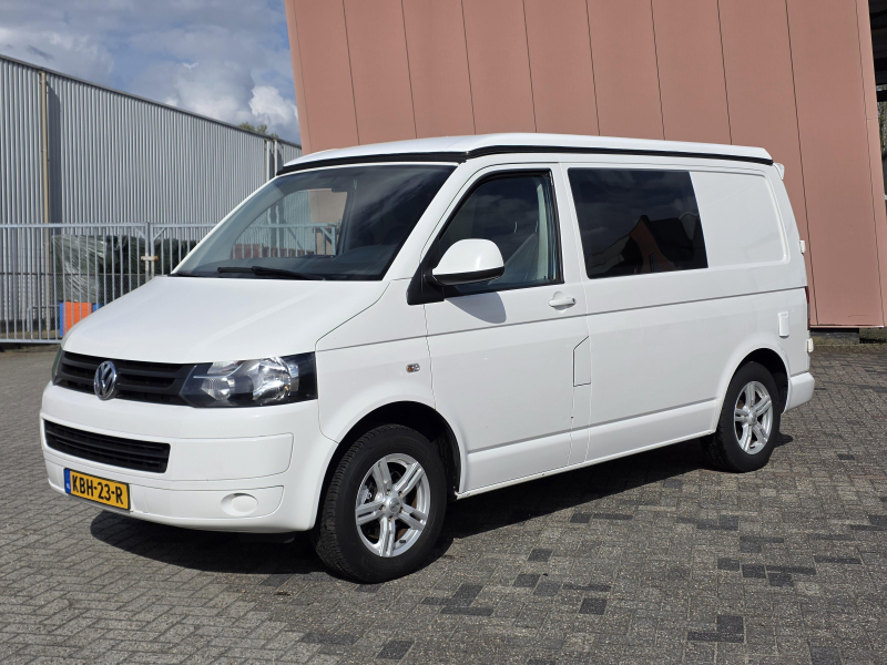 Volkswagen T5 2 TDI 4 persoons hefdak 2014  foto: 3