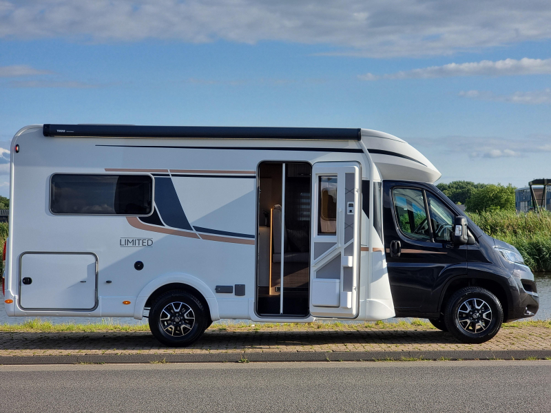 Bürstner Limited T 660  foto: 2