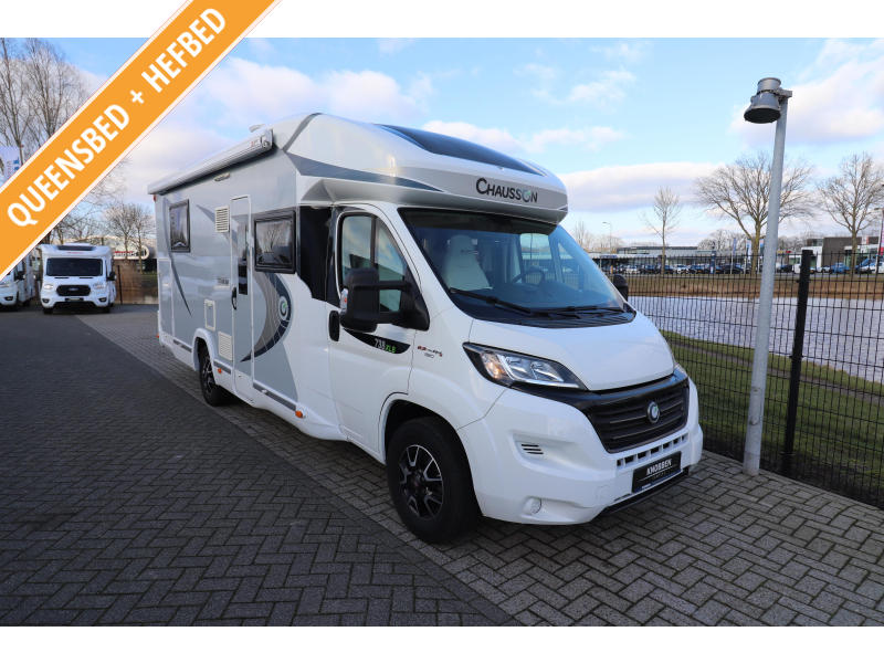Chausson Titanium 738 XLB QUEENSBED + HEFBED photo: 0