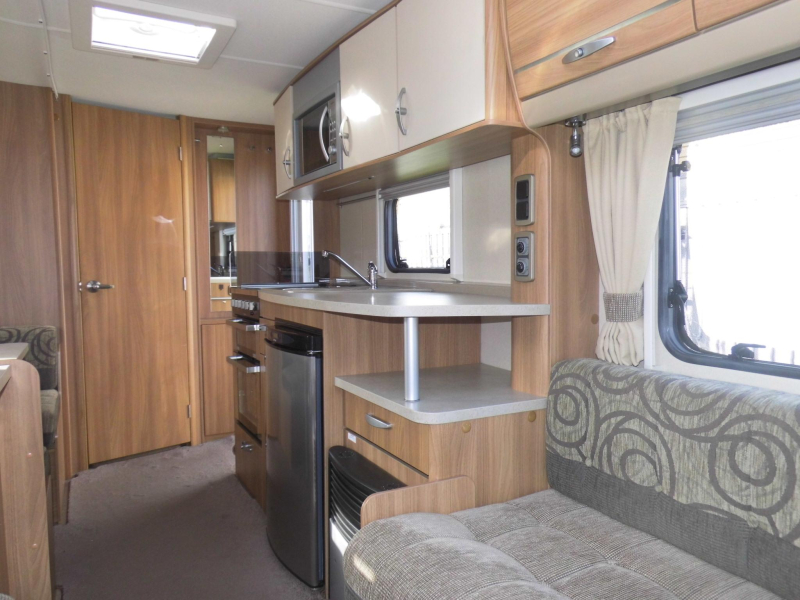 Swift Challenger 530 Bunk bed! Mover! photo: 11