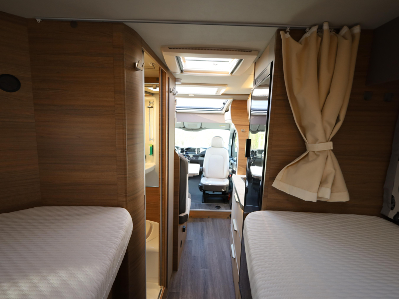Knaus Van TI 640 MEG single beds | AUTOMATIC photo: 3