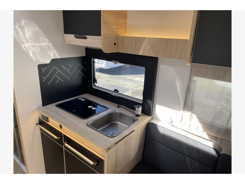 Chausson 797 Titanium single beds and automatic photo: 9