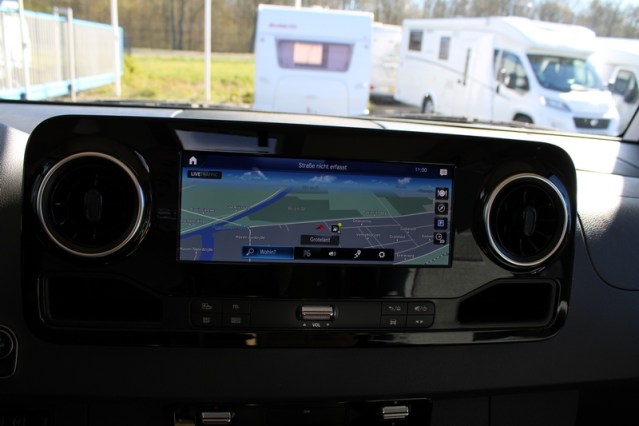 Hymer B MC I 680 equipado con potente Mercedes 9 G Tronic 170 CV AUTOM&Aacute;TICO camas individuales + cama abatible (56 foto: 24