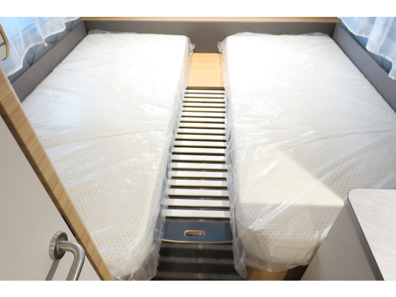 Dethleffs Summer Edition 460 EL AIRCO+VLOERVERWARMING photo: 5
