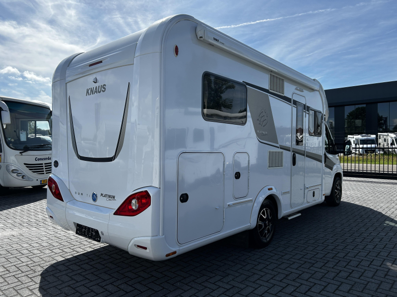 Knaus Platinum Selection 650 MF Fransbed/2017/6.9M/Euro-6  foto: 3