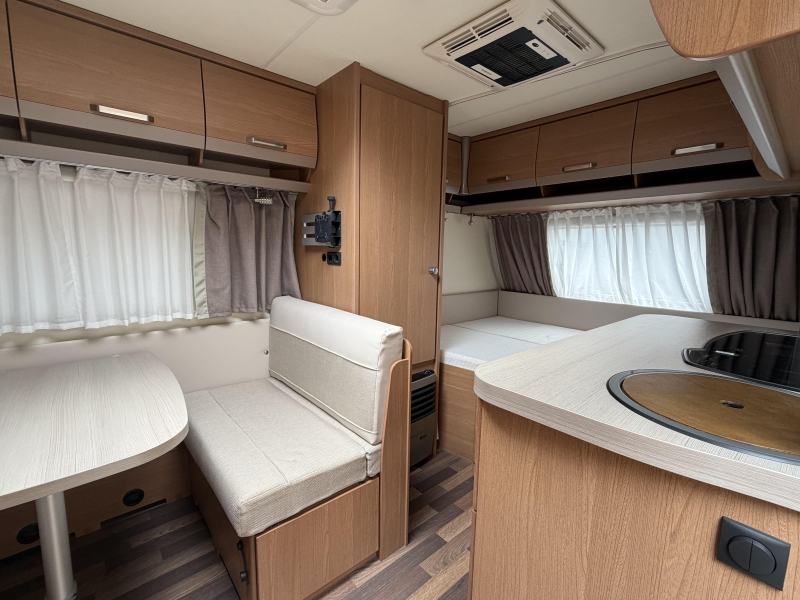 Knaus Sport 400 QD Nieuw staat | Compleet  foto: 6