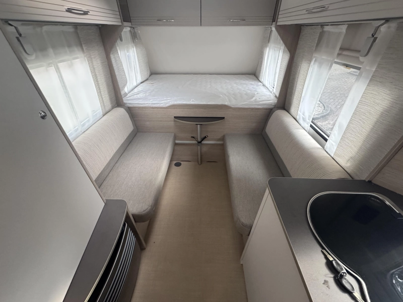 Bürstner Premio Life 490 TK Stapelbedden! 