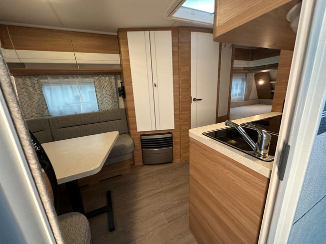 Hobby De Luxe 495 UL foto: 4