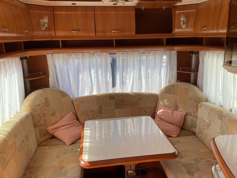 Hobby Excellent 495 UFE mover/ isabella voortent