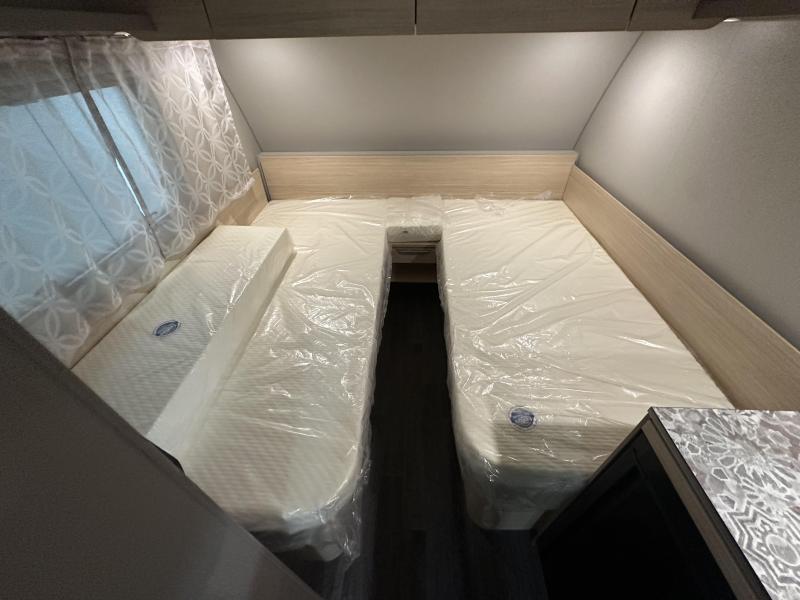 Weinsberg CaraCito 470 EU gas pakket / voortent  foto: 14