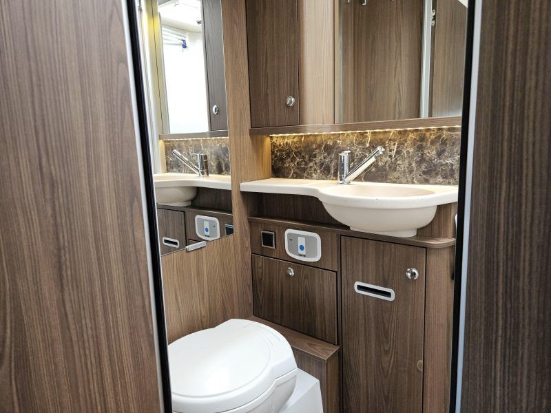 Hymer B674 SL foto: 11