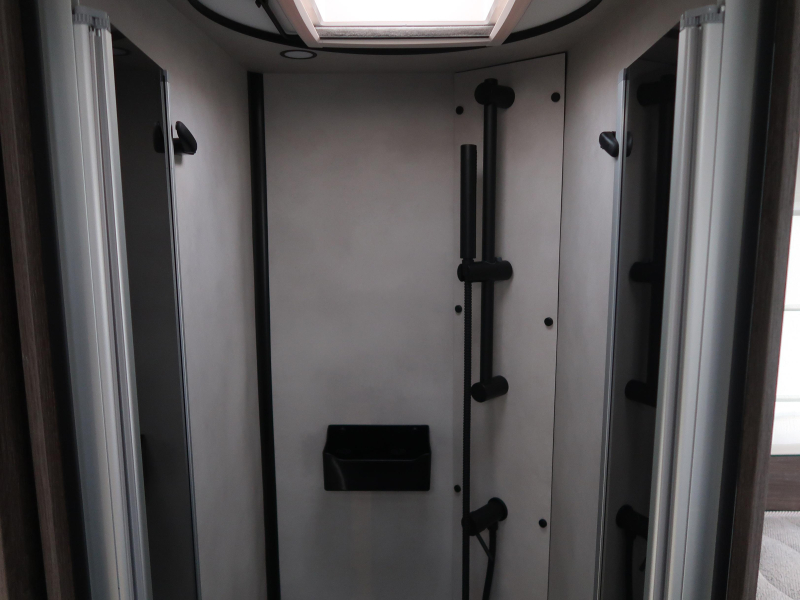 Benimar Cocoon 463 ADVANTAGE 11.680, AUTOMATIC photo: 15