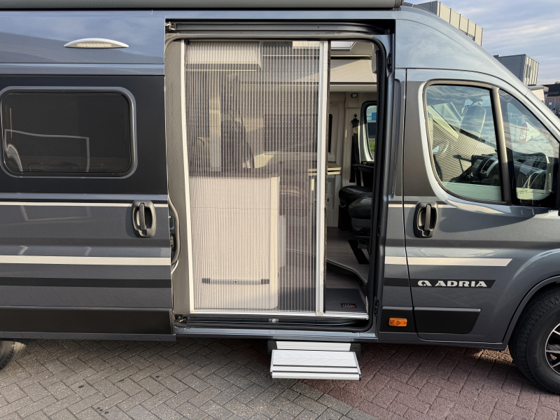 Adria Twin Supreme 640 SLB 9T Automaat-Lengte bedden  foto: 14