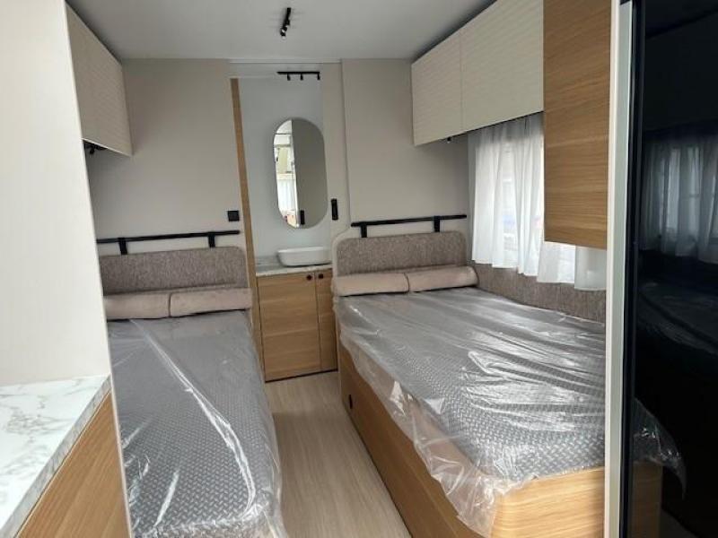 Adria Adora 572 UT foto: 3