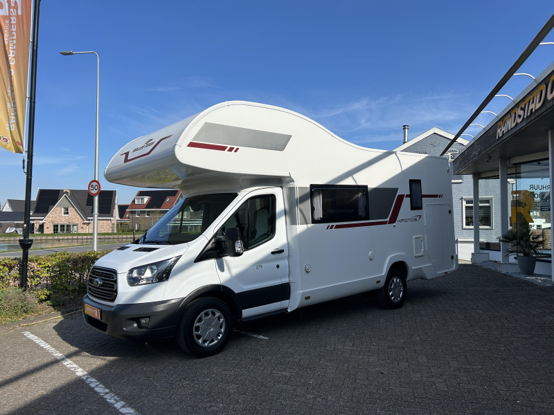 Roller Team Kronos 279 M 6P ETAGENBETT XXL Garage Foto: 1