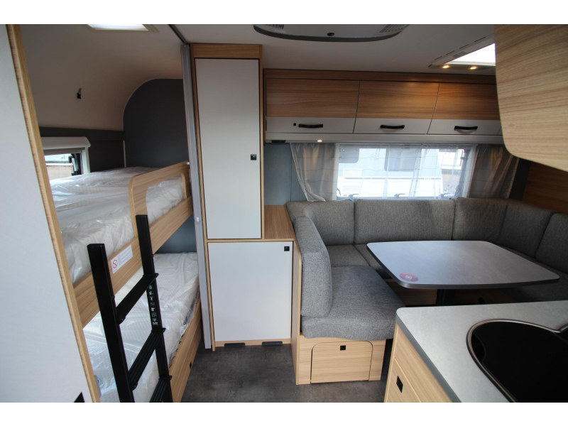 Dethleffs Camper 560 FMK Summer Edition + Airco!  foto: 5
