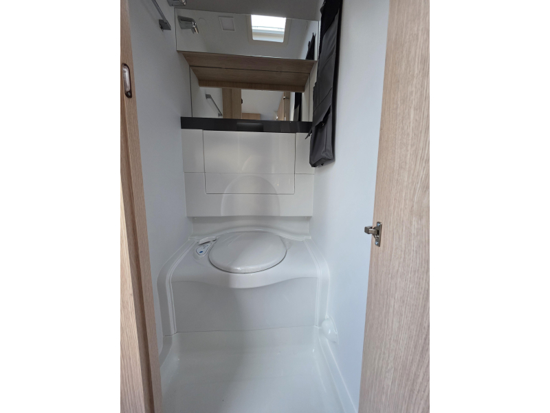 Adria Aviva 400 PS Foto: 13