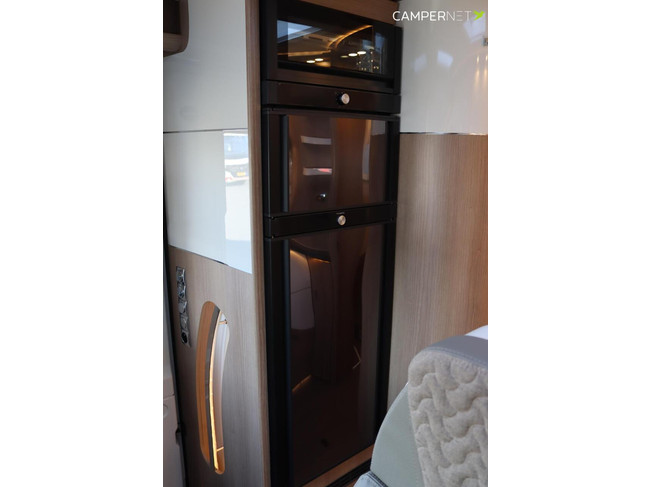 Carthago C-Tourer I 150 QB 170pk Automaat | Zo goed als nieuw | Queensbed | Gescheiden douche | Dubbele bodem | Hefbed | Luxe | LED kopla foto: 16