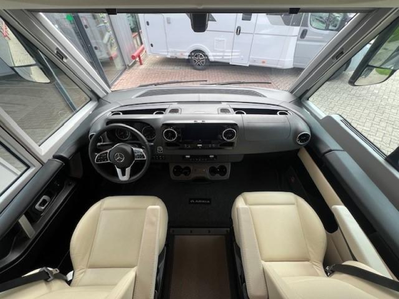 Adria Supersonic 780 DC Low KM-stand complete photo: 10