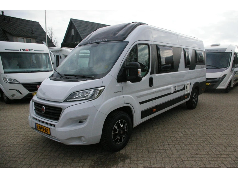Adria Supreme 640 SLB Enkele bedden, panorama.  foto: 3