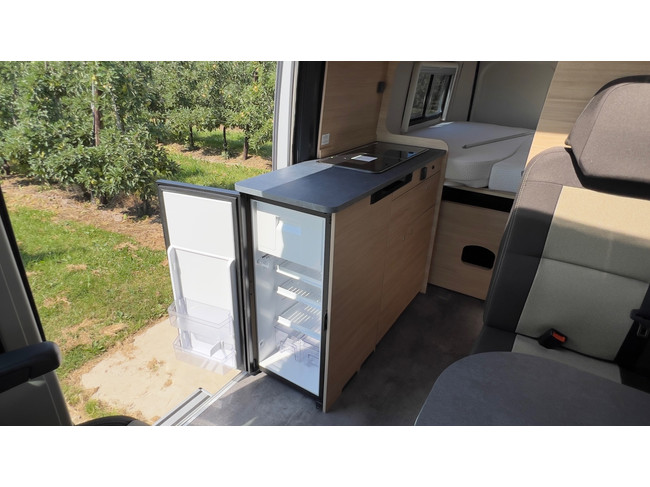 Roadcar R 640 (pössl Groep) Lengtebedden/165PK/Luifel/fietsenrek/Nieuwstaat foto: 11
